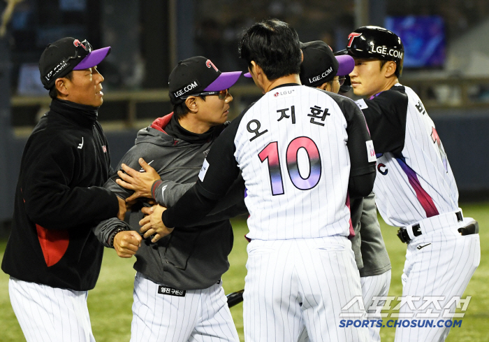 '1:0→1:2→5:2' 퇴장 염갈량의 억울함 65억 애제자가 스리런포로…