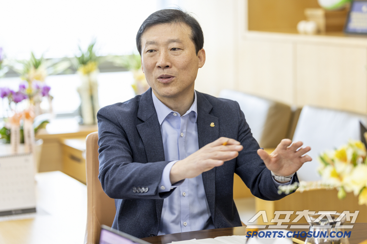 "택수형,탁구 한판 해요!" 김택수 진천선수촌장,신뢰X존중X긍정의 리더십…