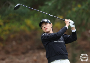 박주영·방신실, KLPGA 투어 iM금융오픈 3라운드 공동 선두
