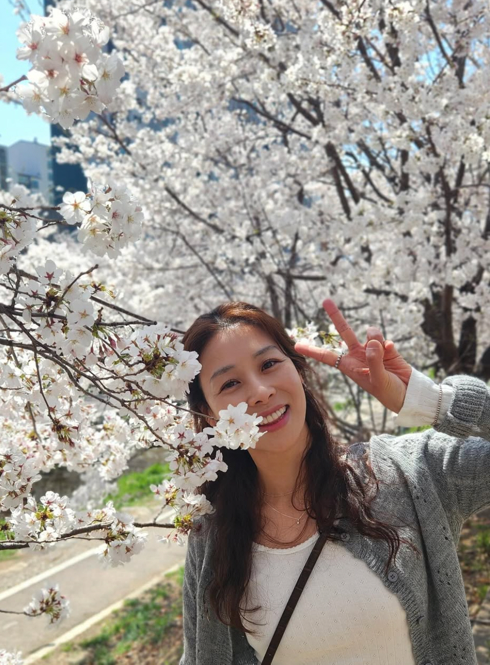 '강경준♥' 장신영, 기다림 끝에 마침내 봄..걱정 근심 잊고 해사한 미…