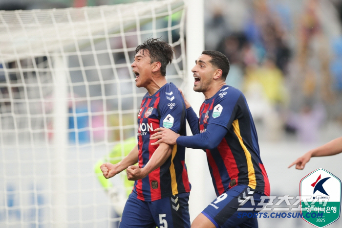 "이현용의 기적 극장골,마침내 첫승!" 수원FC,김천 상무에 3대2감격승…