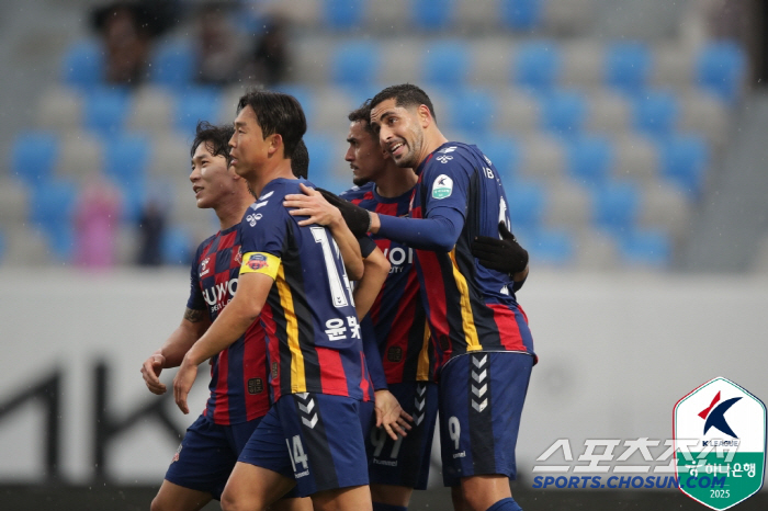 "이현용의 기적 극장골,마침내 첫승!" 수원FC,김천 상무에 3대2감격승…