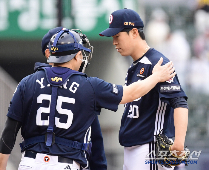 "구위의 10분의 1도 안 나와" 팍팍 밀어줬는데.. 154km 특급 유망주에게 도대체 무슨 일이