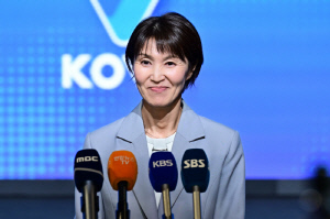 '황제'가 떠났다…통합우승팀 리빌딩 맡은 日 명장, 