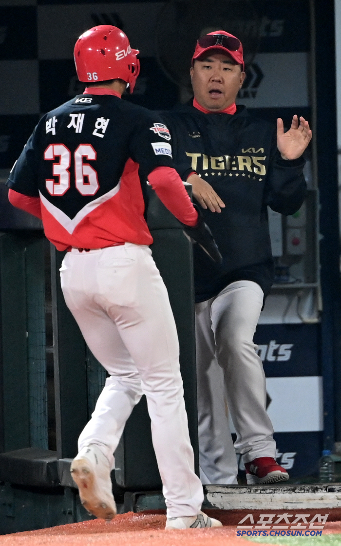 절대 우승 후보의 꼴찌 추락 충격 "잘해야겠다는 생각이 너무 크다"[광주…
