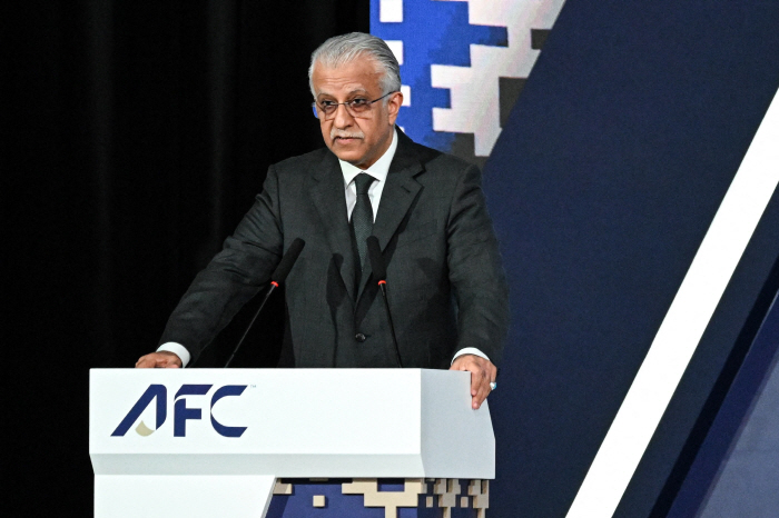 '中 축구팬 실망하는 소리 들리네' AFC마저 월드컵 64개국 체제 반대, 살만 회장 "혼란에 빠질 것"