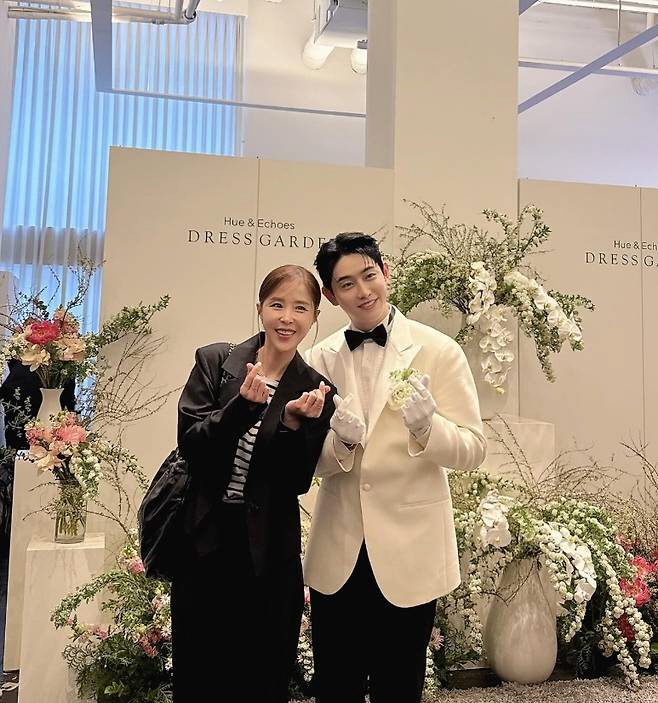 [SCin스타] '다이어트 성공' 신지, 은가은♥박현호 결혼식 참석…민폐…
