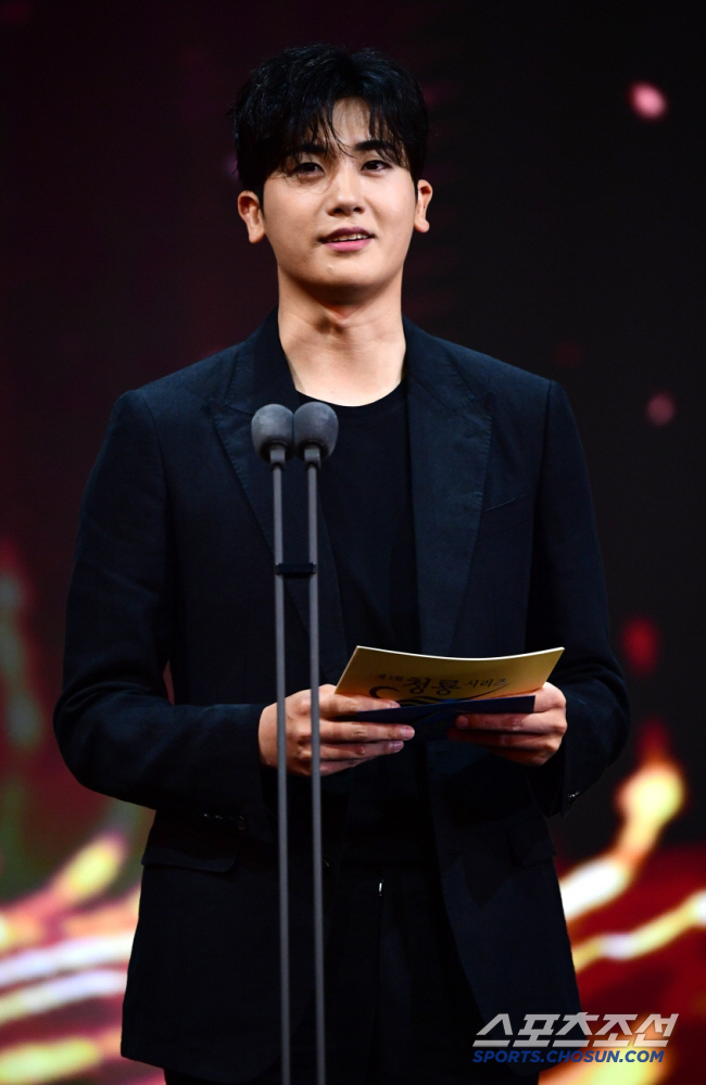 [전문] 맨몸으로 끝까지 그려낸 서사…박형식, ‘보물섬’서 폭발한 연기 …