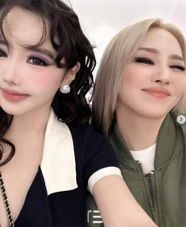 "필터·성형NO" 박봄, 외모 논란 얼마나 억울했으면…사진에 영상까지 2…