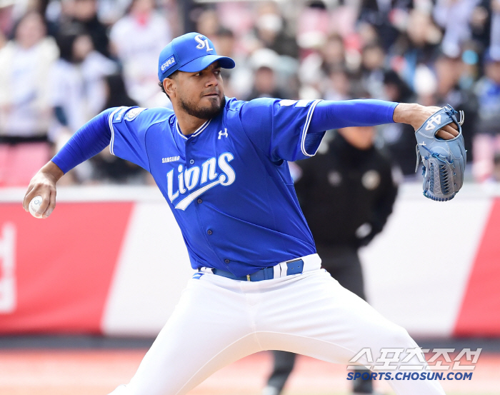 7이닝 '퍼펙트'→2이닝 5실점 '진땀'…KBO 최초 기록 도전 후유증?…