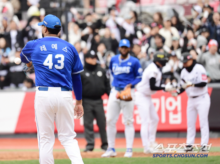 7이닝 '퍼펙트'→2이닝 5실점 '진땀'…KBO 최초 기록 도전 후유증?…
