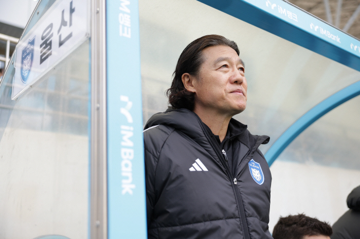 [현장인터뷰]'5G 만에 승리' 김판곤 감독 "'데뷔골' 강상우 축하, …