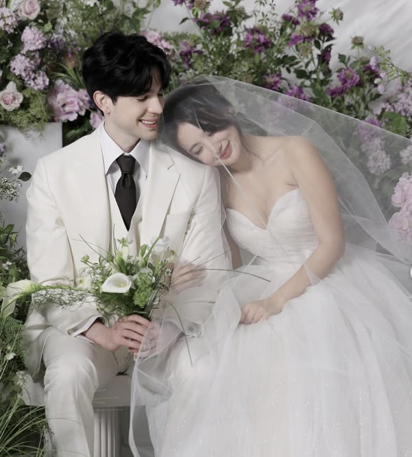 '비정상회담' 로빈♥LPG 출신 김서연, 5월 깜짝 결혼 발표 "돌고 돌아 만난 인연" [전문]