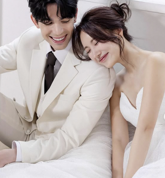 '비정상회담' 로빈♥LPG 출신 김서연, 5월 깜짝 결혼 발표 "돌고 돌…