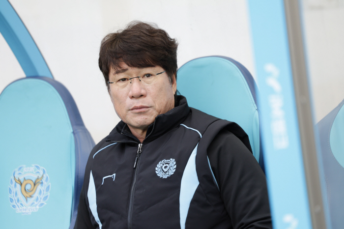 [오피셜]박창현 대구 감독, 1년 만에 결별→상호 합의 하에 사퇴…2025년 1호 사령탑 사퇴 불명예