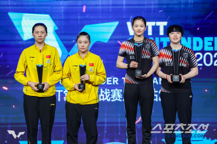 "포스코 선후배가 해냈다!" 金나영X유한나,中꺾고 WTT 첫 우승 감격!…