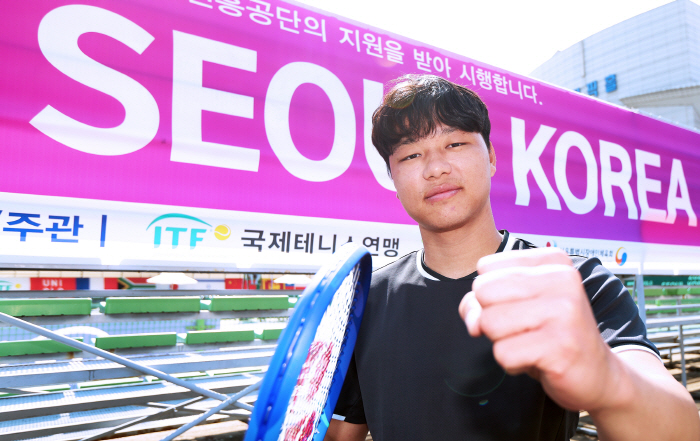 "져도 괜찮아, 자신감 있게"...'韓 휠체어테니스 최강자' 임호원, 오늘도 성장한다...그랜드슬램 도전-지도자 꿈까지 '무럭무럭'