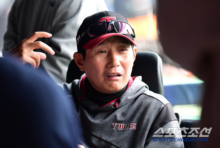 '무적 LG' 역대급 팀케미의 본질 → "감독 하나 잘났다고 성적 절대 안 나요"
