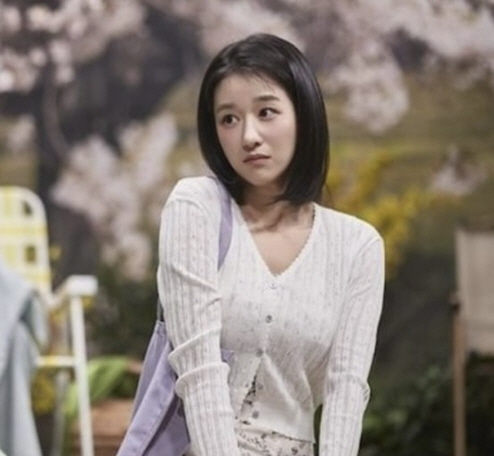 서예지, 가스라이팅→김딱딱 셀프디스…SNL 복귀에 "불편vs유쾌"