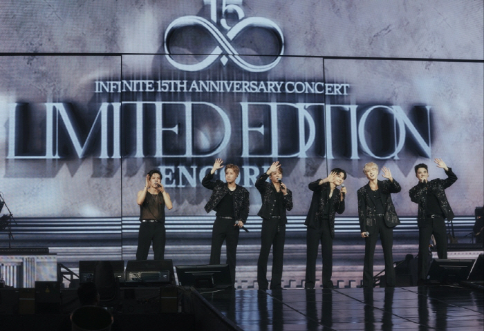 인피니트, 데뷔 15주년 앙코르 콘서트 성료…역대 최장 5시간 20분 신…