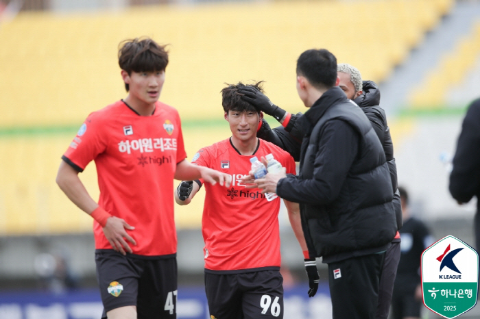 수원FC 첫 승, 강원 반등, 대구 감독 사퇴...요동치는 하위권