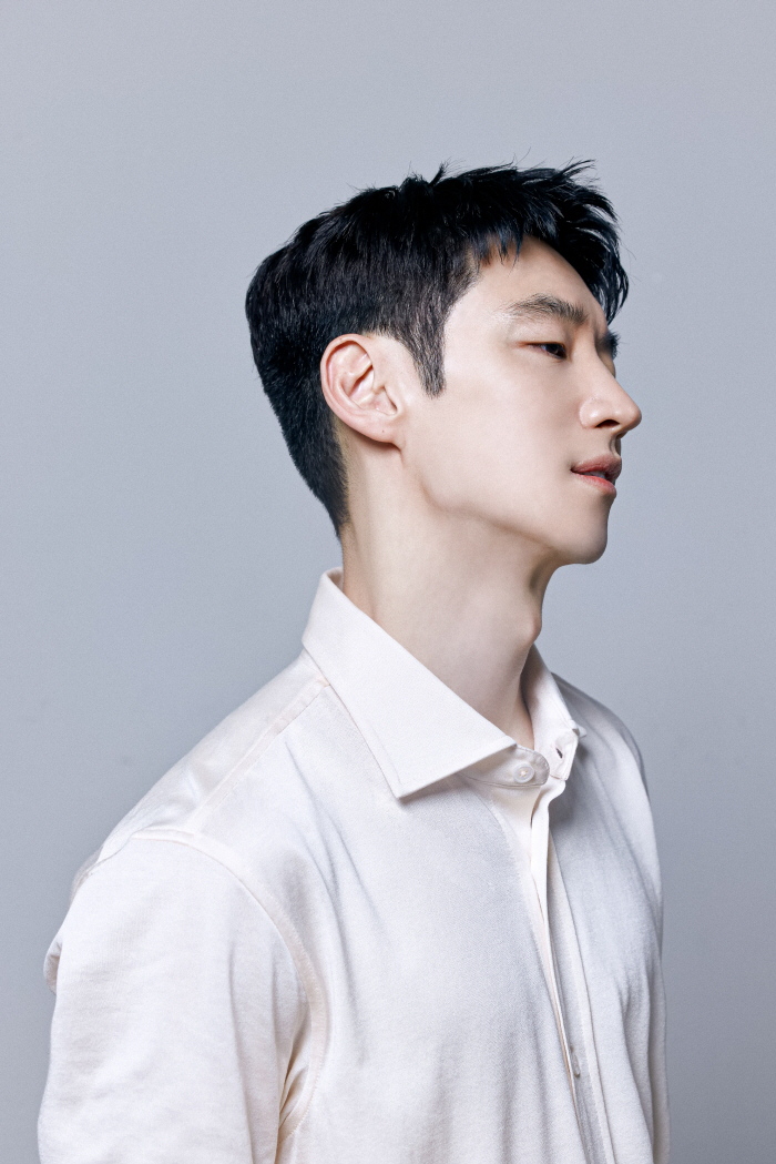 [인터뷰①] '협상의 기술' 이제훈 "'내가 왜 회사 차렸지' 후회하지만…