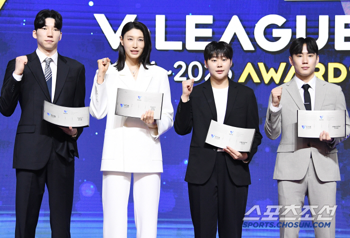 '은퇴' 김연경, 흥국생명 어드바이저 맡는다 "트라이아웃도 가요"[현장 …