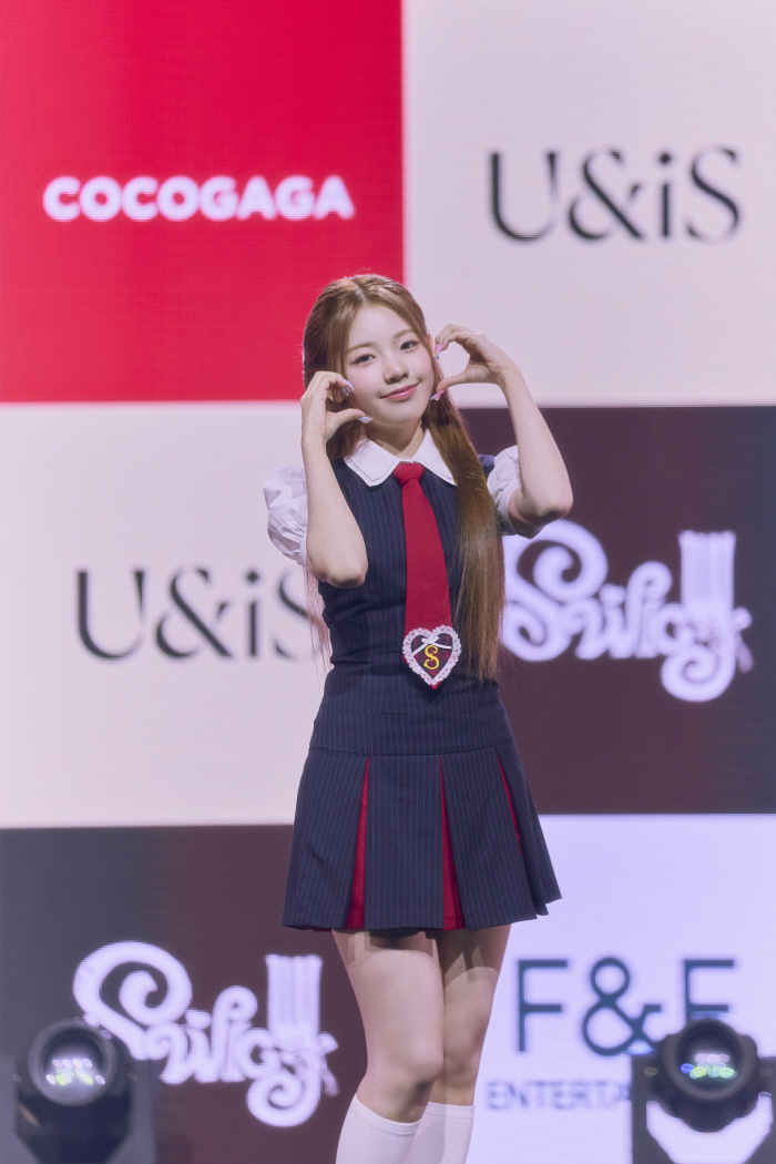 [SC현장] 유니스, 맵고 달콤하게 음방 1위 정조준→亞 정복 시작(종합…