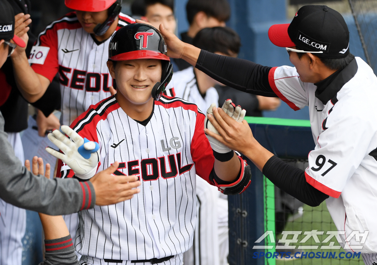 '경기 당일 갑자기 2군행이라니...' 임시 마무리였던 FA 베테랑에 무…