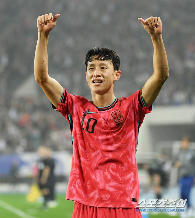 '한국 레전드 10번' 이재성 날벼락! 커리어 하이 이끈 스승 떠날 수도...빅클럽 오퍼 받아