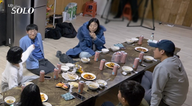 송해나도 깜짝 놀란 '스킨십'에 3MC 일동 '헉'.."이건 좀 아닌 것…