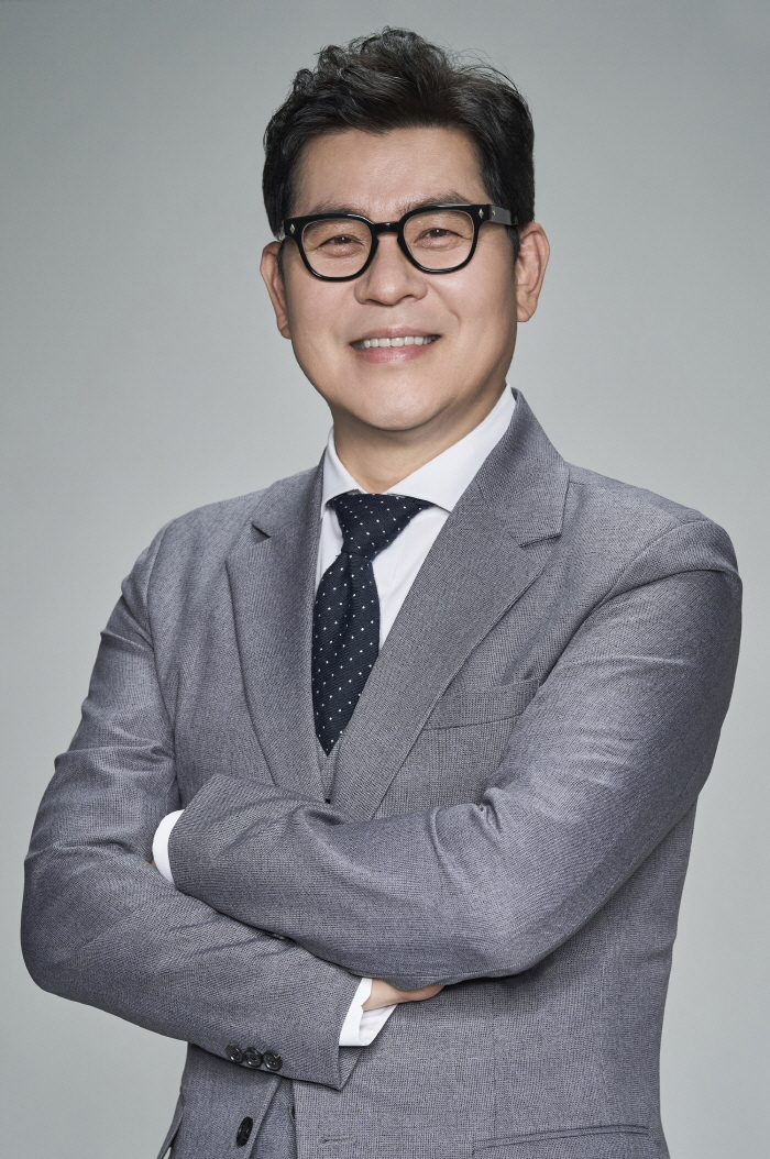 [공식]김용만, 시사·교양까지 장악한 예능 베테랑…'내가 말한다' MC 확정