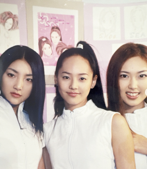 바다, S.E.S 데뷔 만 일 자축..'도박·노출방송' 끊은 슈도 품었다…