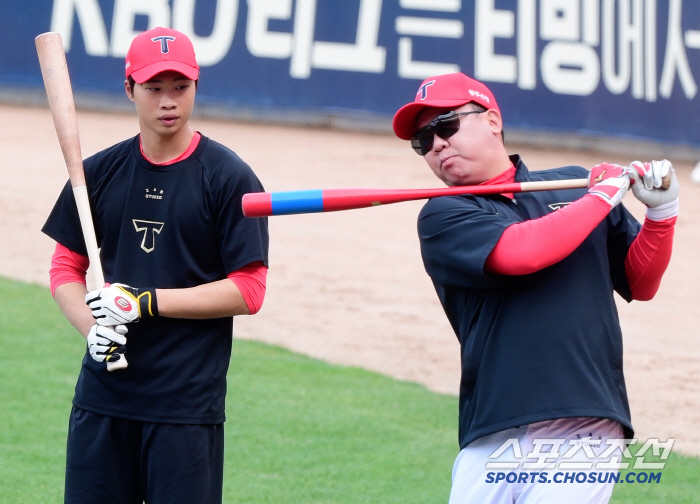 타격 장인이 찜한 5툴 루키, 감독은 직접 타격 지도 [광주 현장]