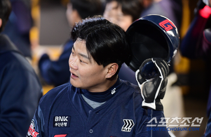 '7경기 3홈런+타율 5할' 윤동희, 퓨처스 폭격 → 1군 컴백은 글쎄?…