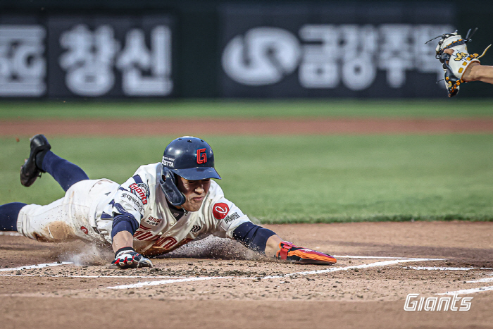 '황성빈→장두성' 롯데 육상부 시너지 미쳤다! 사령탑도 "자기 역할 잘해…