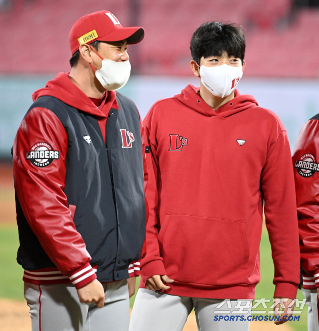 자신을 보낸 친정, 우상과의 드라마 같은 선발 맞대결..."절대 지기 싫…
