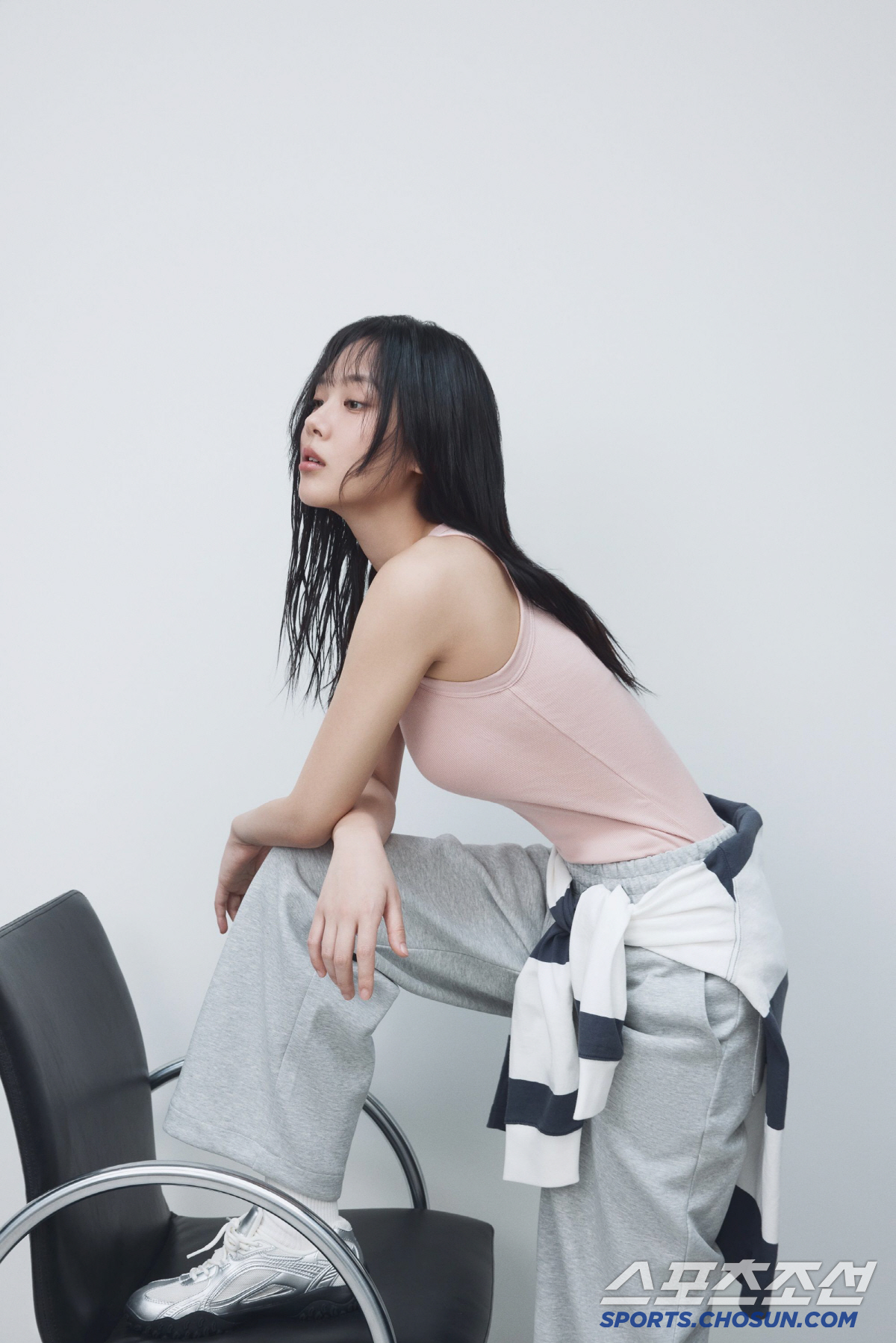 유니클로, '브라와 탑을 하나로, 그 이상의 브라탑' 슬로건 아래 25S…