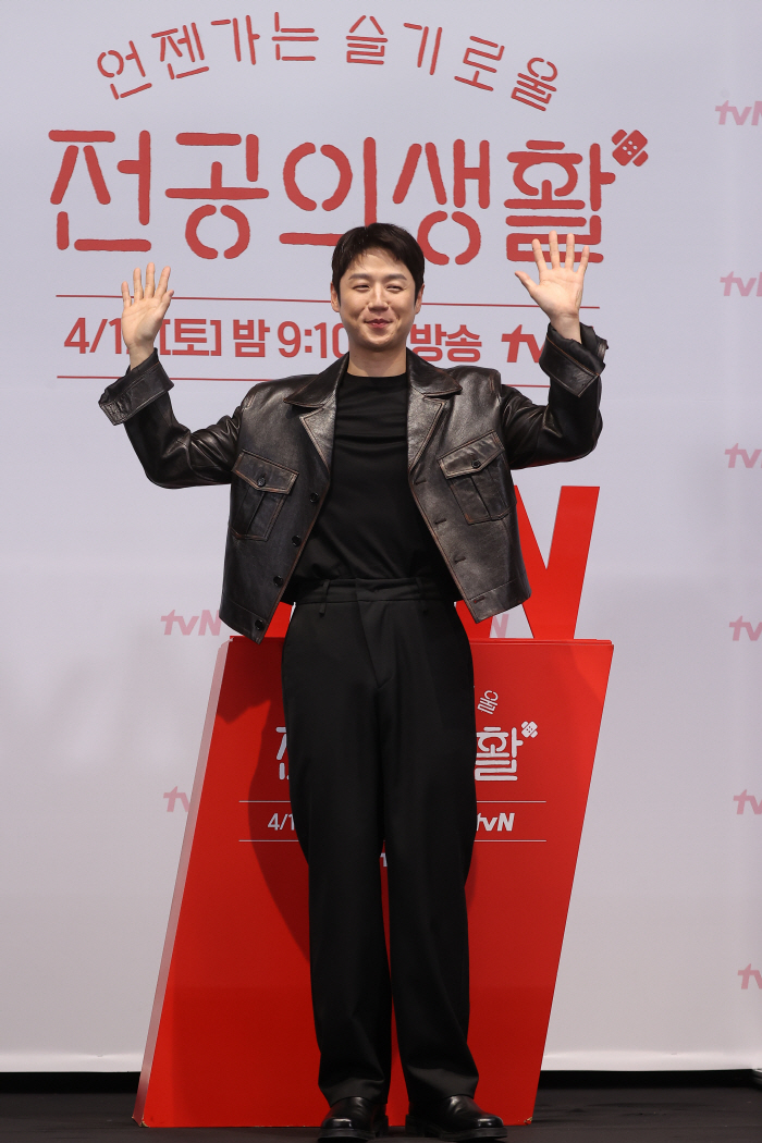[SC줌人] ‘언슬전’ 타고 떴다…고윤정 지키는 ‘빛도원’ 정준원 인기 급상승