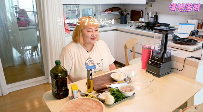 홍윤화, 40kg 감량 도전 후 벌써 12kg 빠졌다..."찐 게 많으니…