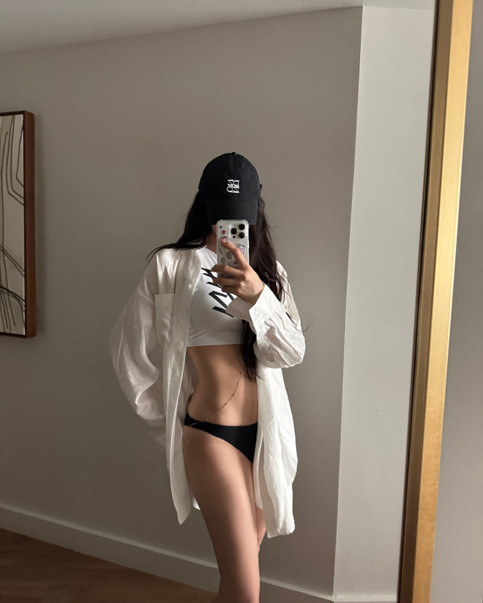 '서울대 출신 글로벌 금융인♥남편은 좋겠네'..효민, 하와이 해변서 비키…