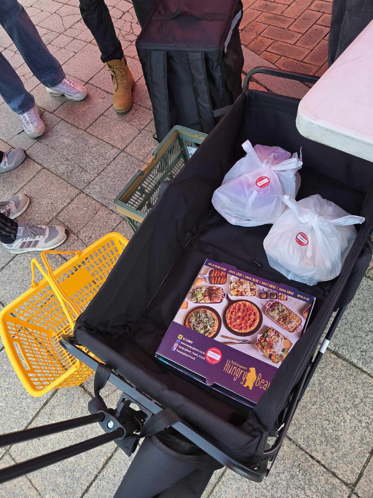 "배달 시키신 분~" K리그 축구장의 진화, 경기 관람→'맛'도 즐기는 …