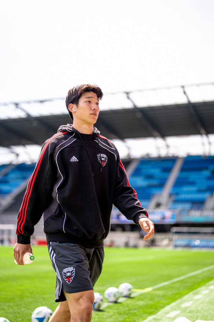 'EPL 최강' 더 브라위너가 한국 국대랑 같은 팀? 이게 된다고?...…