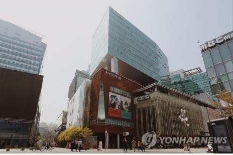 영상자료원, 신임원장 공모 잠정 유보…"영화계 우려 반영"