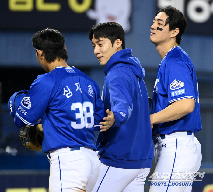 '깨끗했던 유니폼이 흙니폼 됐네' 첫판부터 미친 활약, 슈퍼 루키가 흐뭇…