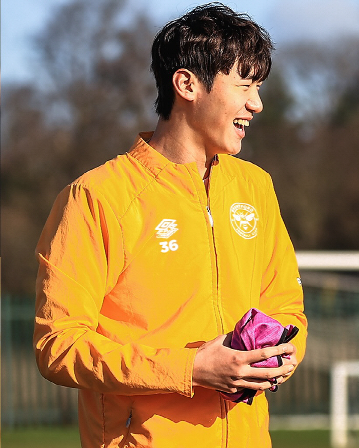 '韓 특급 수비 유망주' 초대박 희소식 등장! 차기 시즌 'EPL 주전'…