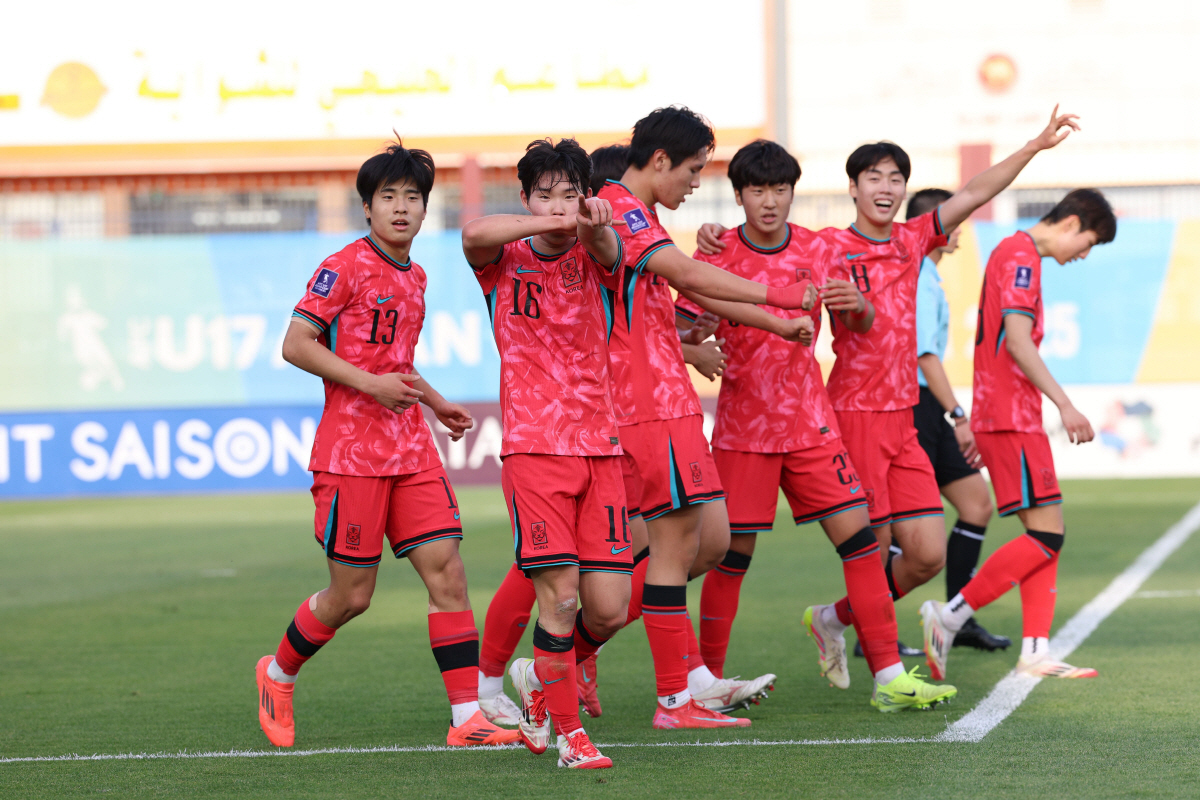 "눈물의 1분→통한의 PK" U-17 대표팀, 日 꺾은 사우디에 승부차기…