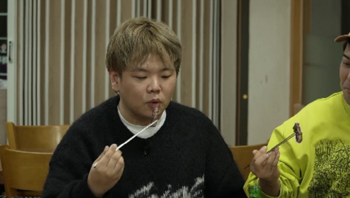 김대호, 하지원과 같이 예능하더니…생고기 씹다 돌발 고백('전현무계획2'…