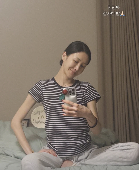 윤혜진, 8년 활동중단 끝낸 ♥엄태웅 복귀에.."진짜 감사한 밤"