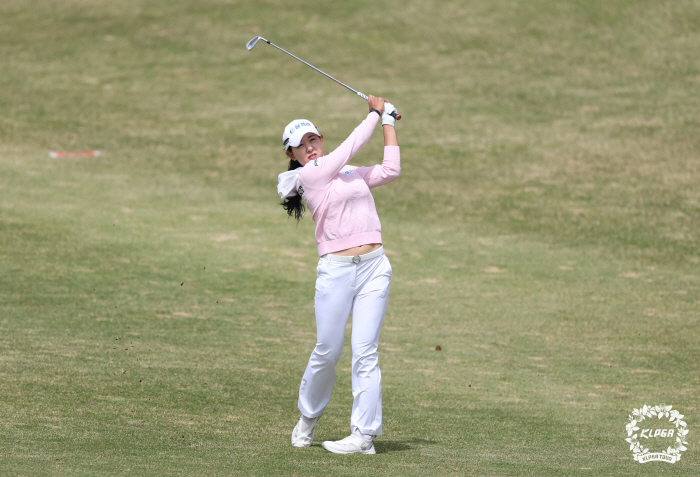 '슬로우 스타터' 마다솜, "올시즌은 일찍 우승할래" 1라운드 단독선두[…